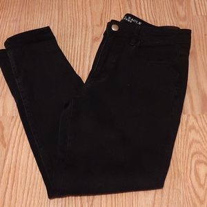 AE Black Hi-Rise Jegging